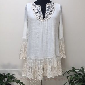 Size Medium L & B tunic top boho white lace